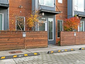 6641 Carleton Avenue S B, Seattle WA 98108