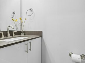 6641 Carleton Avenue S B, Seattle WA 98108