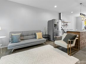 6641 Carleton Avenue S B, Seattle WA 98108