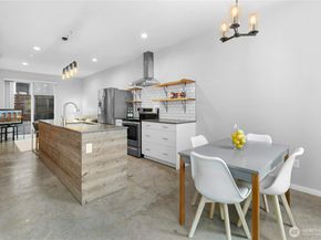 6641 Carleton Avenue S B, Seattle WA 98108