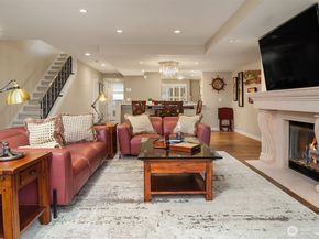 6363 Lake Washington Boulevard NE 203, Kirkland WA 98033