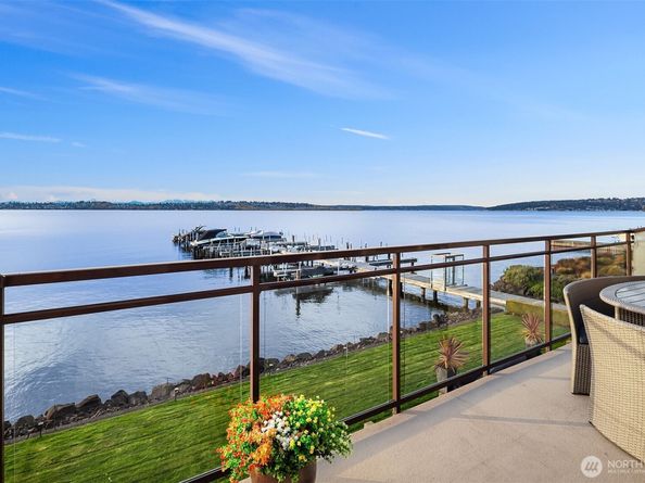 6363 Lake Washington Boulevard NE 203, Kirkland WA 98033