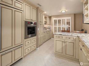 6363 Lake Washington Boulevard NE 203, Kirkland WA 98033