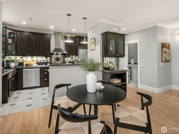 1206 E Republican Street, Seattle WA 98102