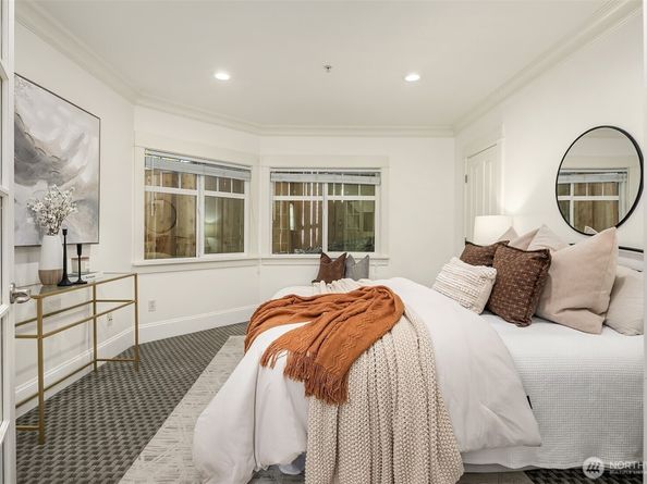 1206 E Republican Street, Seattle WA 98102