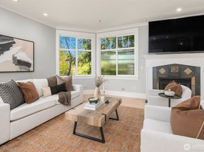 1206 E Republican Street, Seattle WA 98102