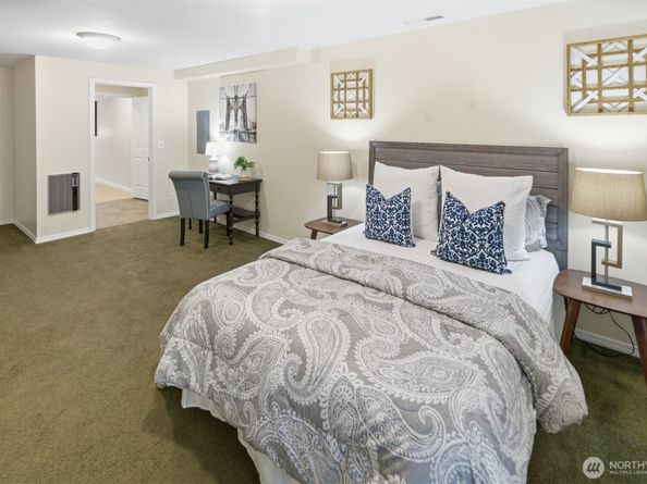 12664 NE 87th Street, Kirkland WA 98033