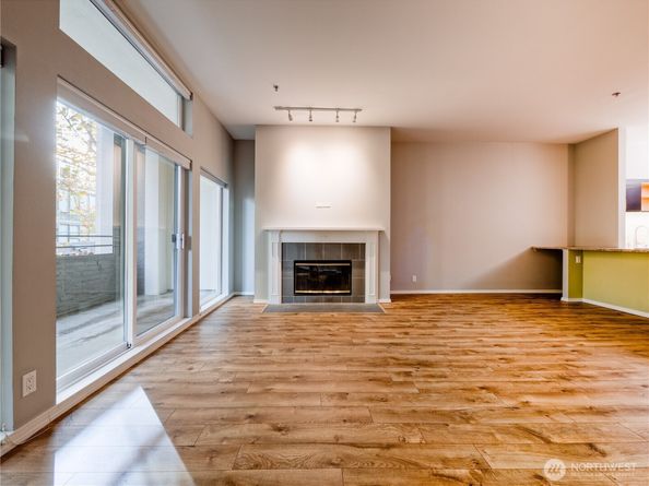526 1st Avenue S 203, Seattle WA 98104