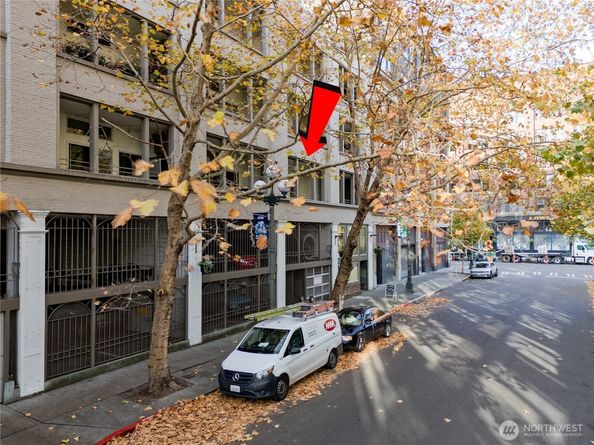 526 1st Avenue S 203, Seattle WA 98104