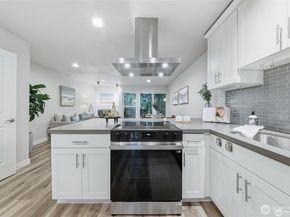 1940 N Northgate Way, Seattle WA 98133