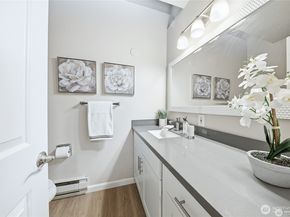 1940 N Northgate Way, Seattle WA 98133