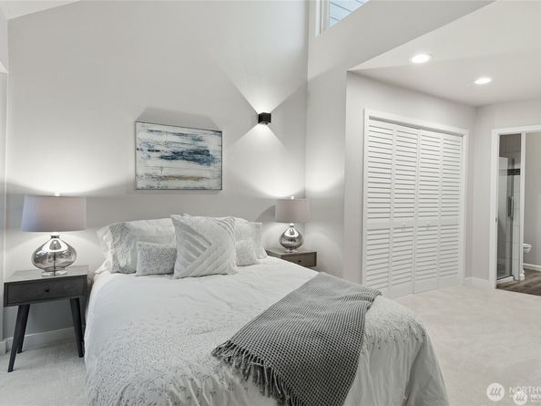 1940 N Northgate Way, Seattle WA 98133