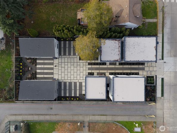 4407 S Holly Street, Seattle WA 98118