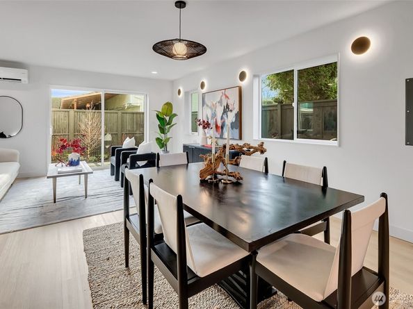 4407 S Holly Street, Seattle WA 98118