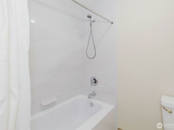 1505 W Casino Road 20, Everett WA 98204