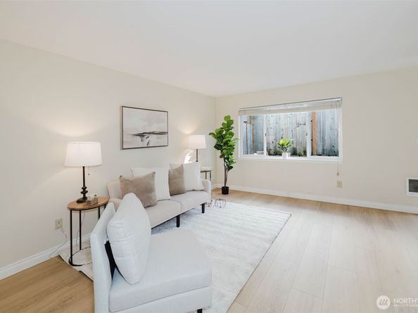 1505 W Casino Road 20, Everett WA 98204