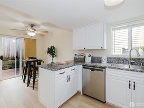 1505 W Casino Road 20, Everett WA 98204