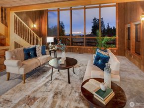 1083 Puget Drive E, Port Orchard WA 98366