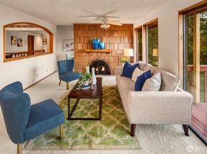 1083 Puget Drive E, Port Orchard WA 98366