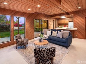 1083 Puget Drive E, Port Orchard WA 98366