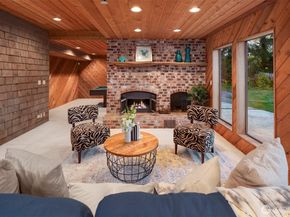 1083 Puget Drive E, Port Orchard WA 98366