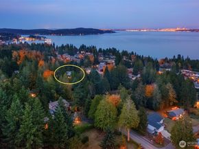 1083 Puget Drive E, Port Orchard WA 98366