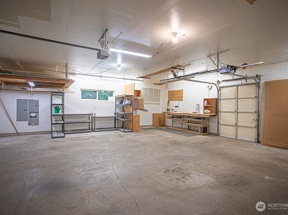 2213 NW Mountain View Road, Silverdale WA 98383