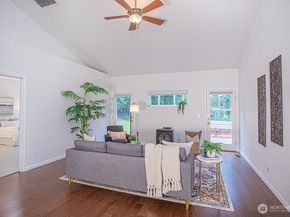 2213 NW Mountain View Road, Silverdale WA 98383