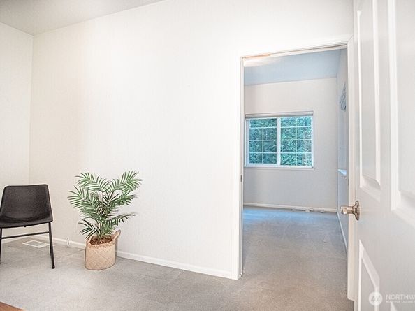 2213 NW Mountain View Road, Silverdale WA 98383