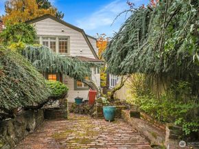 1512 10th Avenue W, Seattle WA 98119