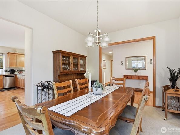 6006 NE 2nd Court, Renton WA 98059