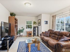 6006 NE 2nd Court, Renton WA 98059