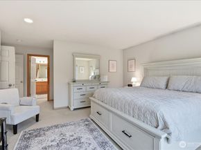 6006 NE 2nd Court, Renton WA 98059