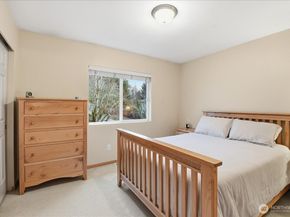 6006 NE 2nd Court, Renton WA 98059