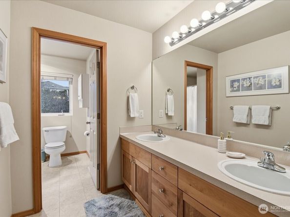 6006 NE 2nd Court, Renton WA 98059