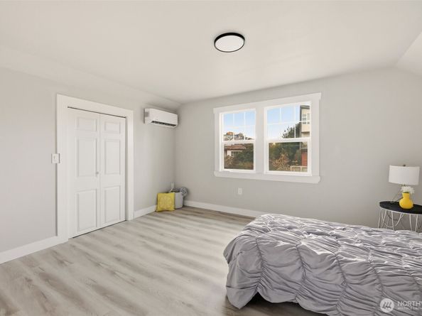 2813 15th Avenue S, Seattle WA 98144