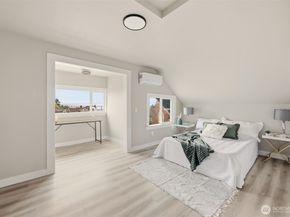 2813 15th Avenue S, Seattle WA 98144