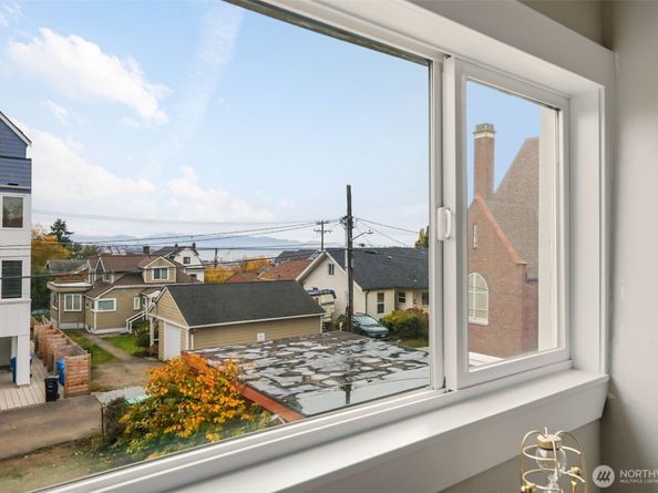 2813 15th Avenue S, Seattle WA 98144