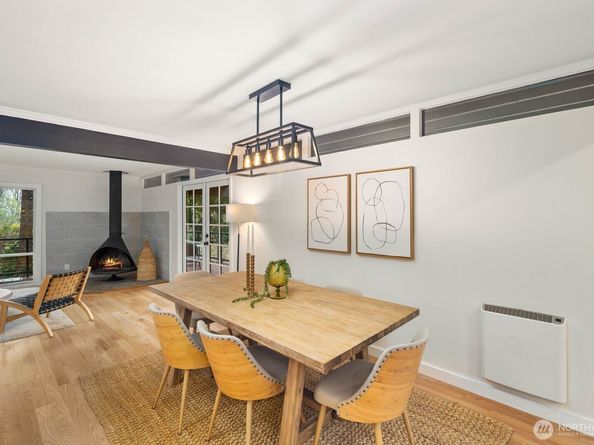 1644 32nd Avenue W, Seattle WA 98199