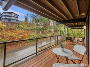 1644 32nd Avenue W, Seattle WA 98199