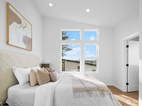 1806 28th Avenue S, Seattle WA 98144