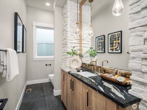 3204 116th Avenue NE, Bellevue WA 98004