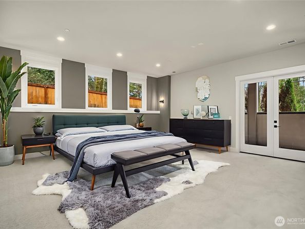 3204 116th Avenue NE, Bellevue WA 98004