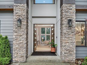 3204 116th Avenue NE, Bellevue WA 98004