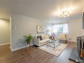 4404 Terrace Drive 10, Everett WA 98203