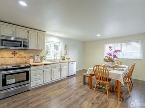 4404 Terrace Drive 10, Everett WA 98203