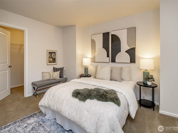 6830 31st Avenue SW, Seattle WA 98126