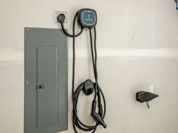 6830 31st Avenue SW, Seattle WA 98126