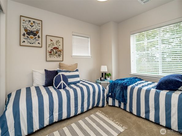 6830 31st Avenue SW, Seattle WA 98126