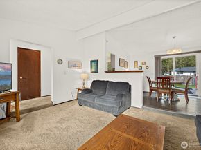 1329 149th Street SW, Lynnwood WA 98087